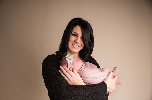 Oskaloosa Iowa Newborn Photographer
