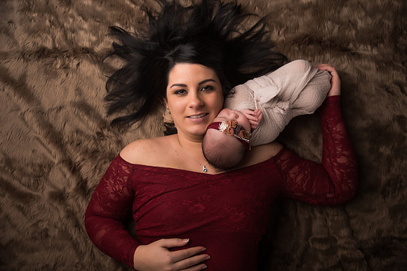 Oskaloosa Iowa Newborn Photographer