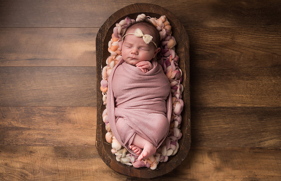 Oskaloosa Iowa Newborn Photographer