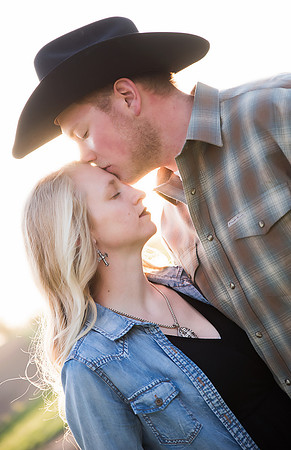 Sigourney-Iowa-Wedding-Photographer