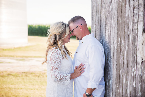 Sigourney-Iowa-Wedding-Photographer
