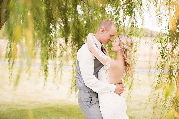 Sigourney-Iowa-Wedding-Photographer