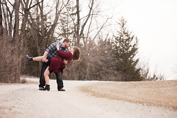 Sigourney-Iowa-Wedding-Photographer
