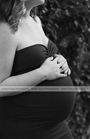 Iowa-City-Maternity-Photographer