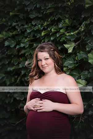 Iowa-City-Maternity-Photographer