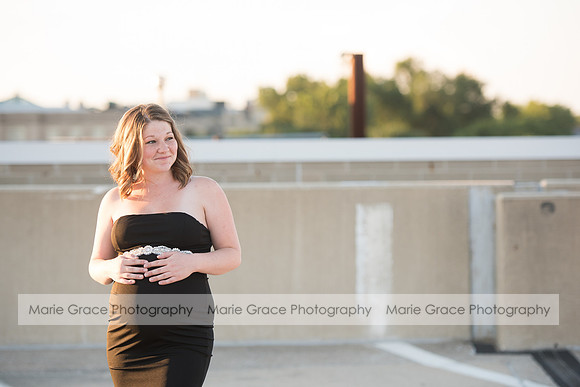 Iowa-City-Maternity-Photographer