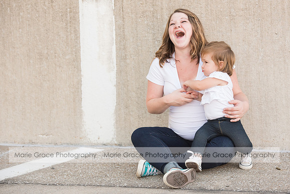 Iowa-City-Maternity-Photographer