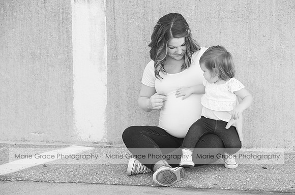 Iowa-City-Maternity-Photographer
