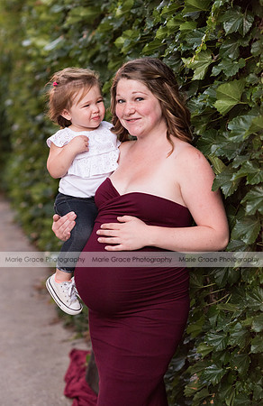 Iowa-City-Maternity-Photographer