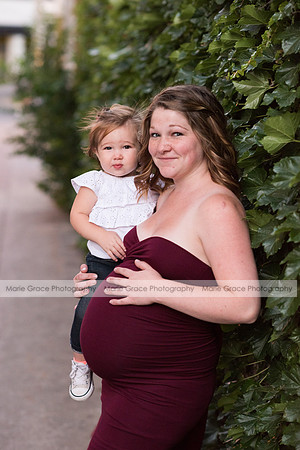 Iowa-City-Maternity-Photographer